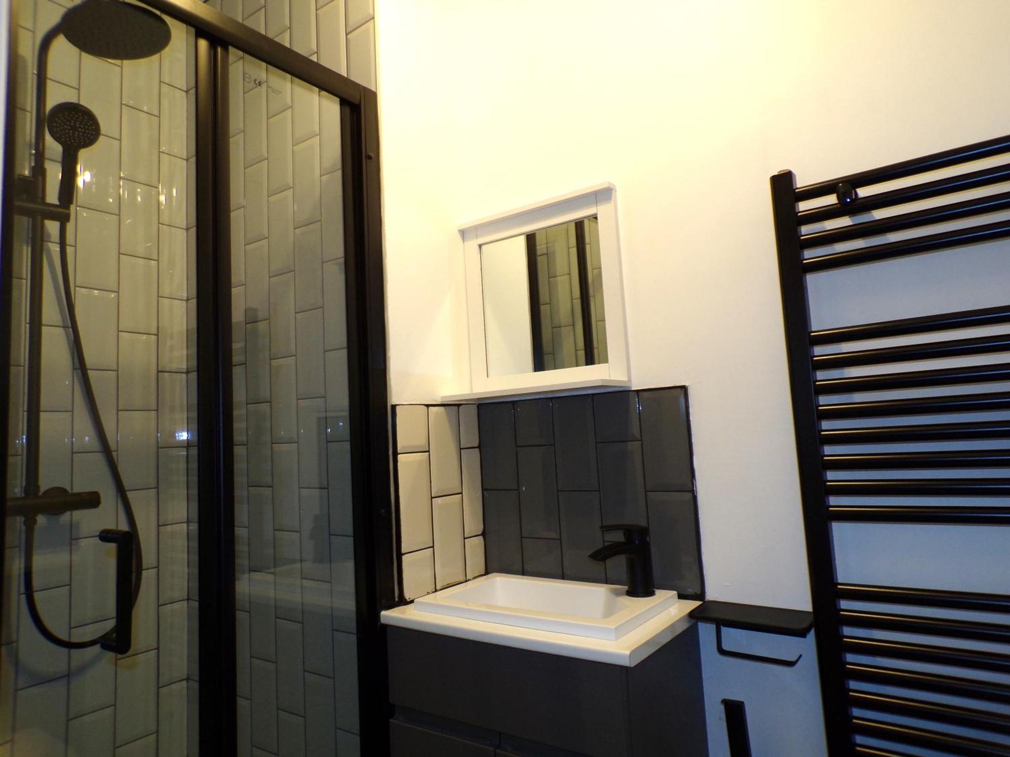 Hazelhurst House - 4 Bedrooms 2 Bathrooms Stoke-on-Trent Bagian luar foto